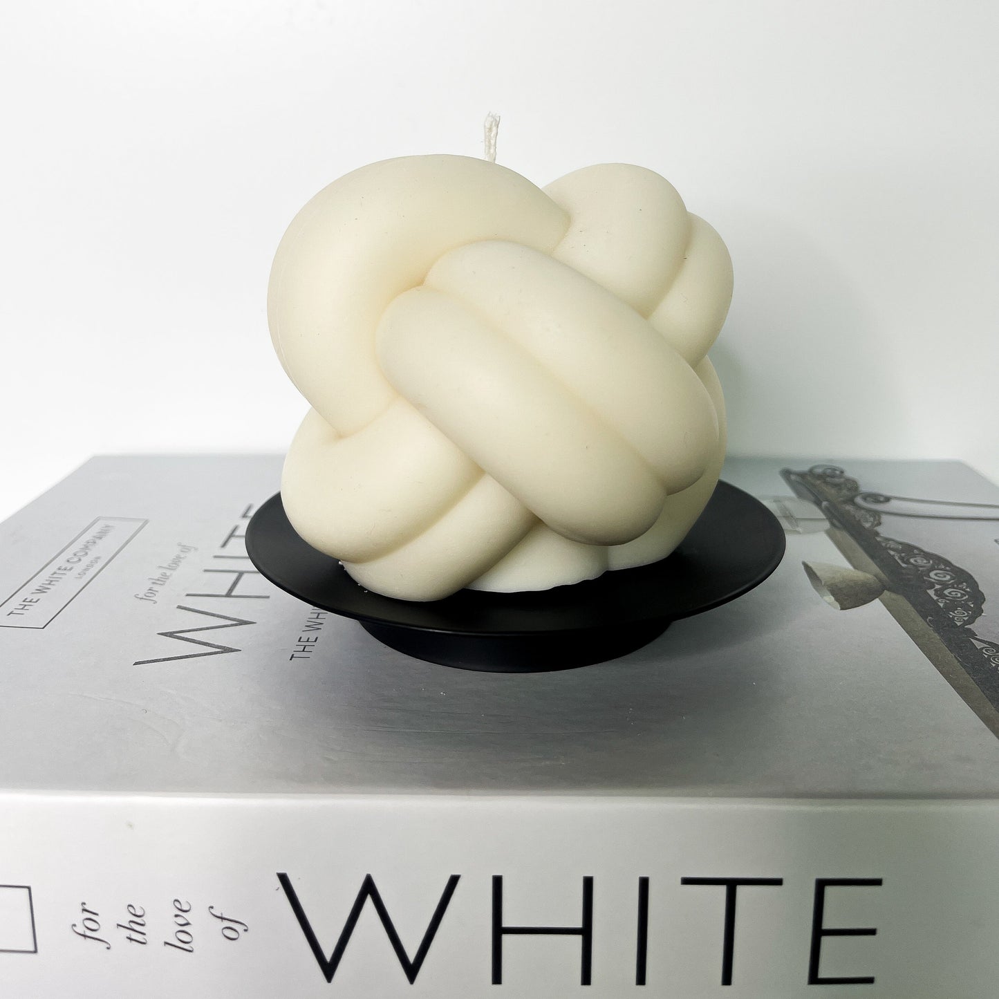 The 'Knot' Candle